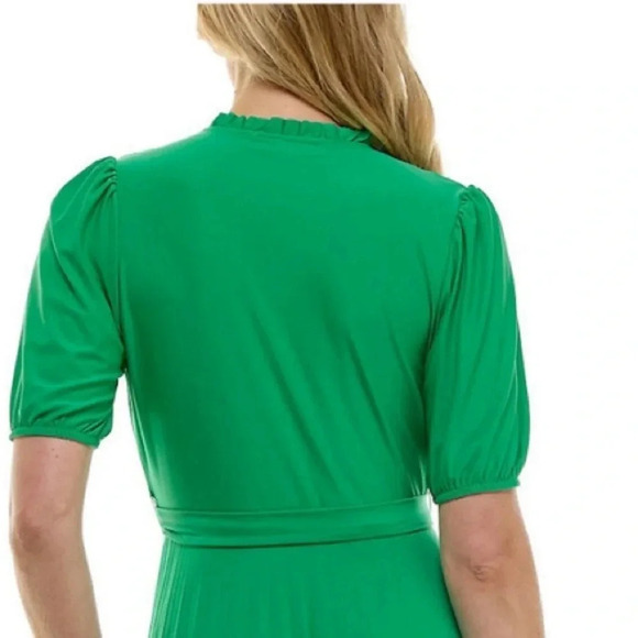 Nanette Lepore solid pleated dress with belt Size 14 Green - Picture 5 of 10